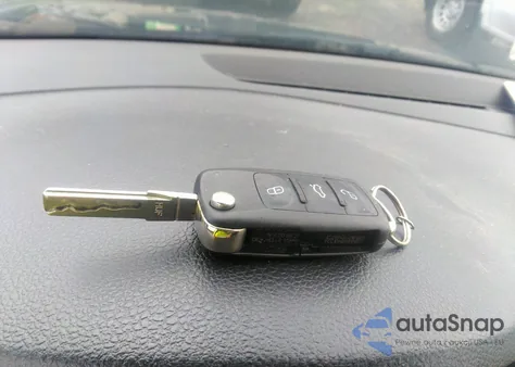 2012 Volkswagen Jetta 2.0L S z USA, uszkodzony, nr VIN 3VW2K7AJ5CM344831